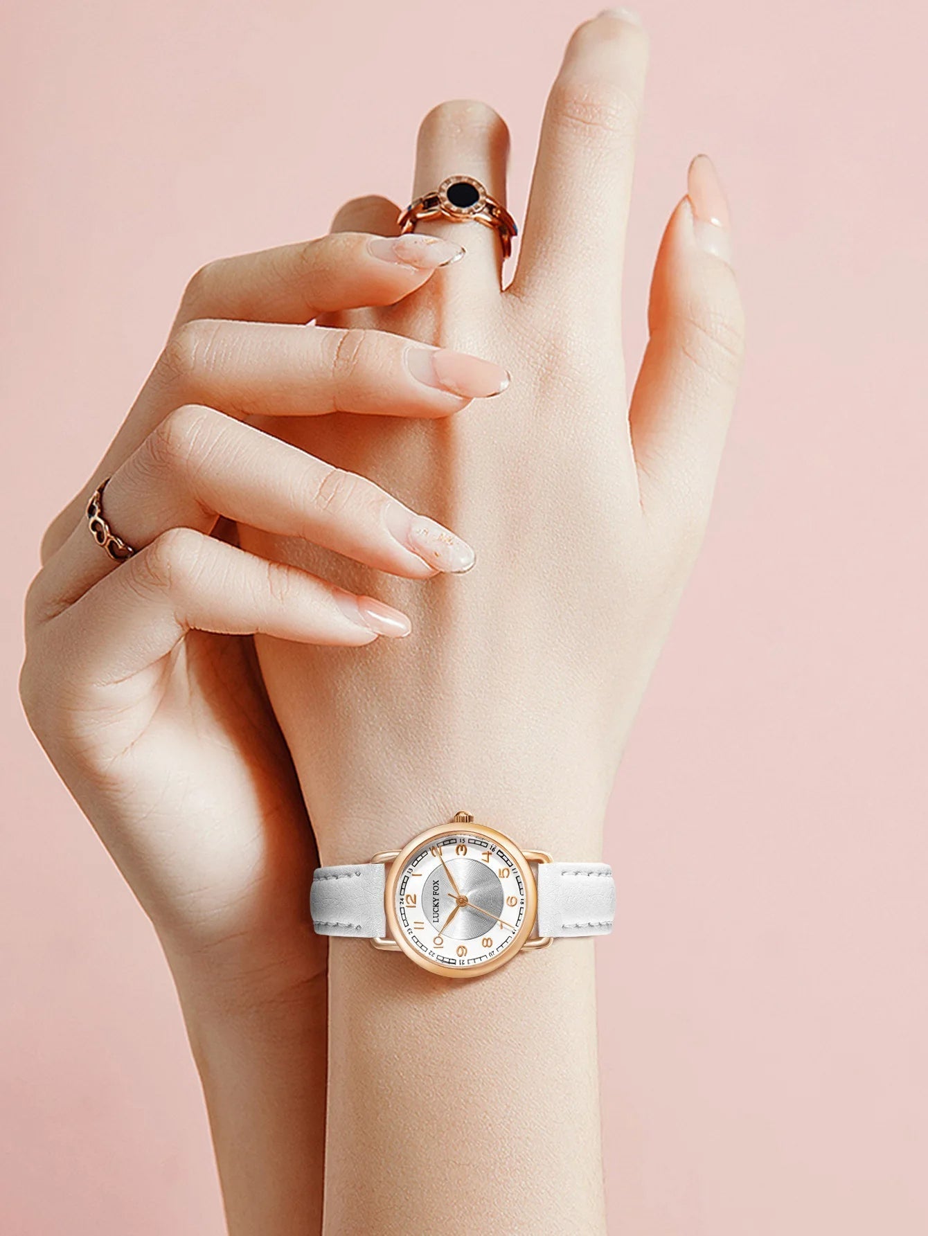 Set of 4 women's watches
